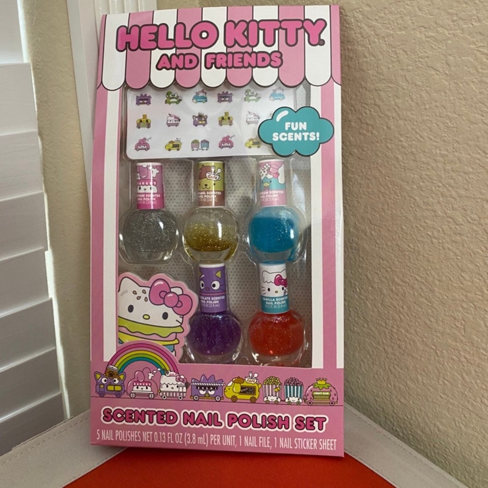 Hello Kitty and Friends Scented Nail Polish Set